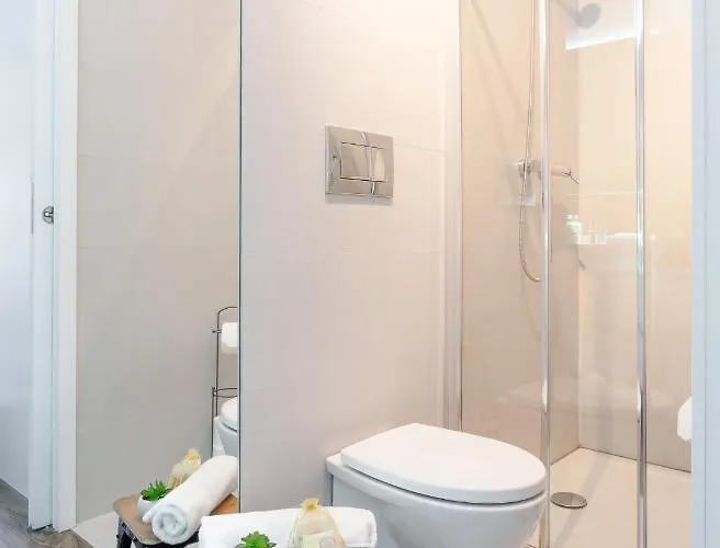 Urban Views - Ml Inspired In Serralves Daire *